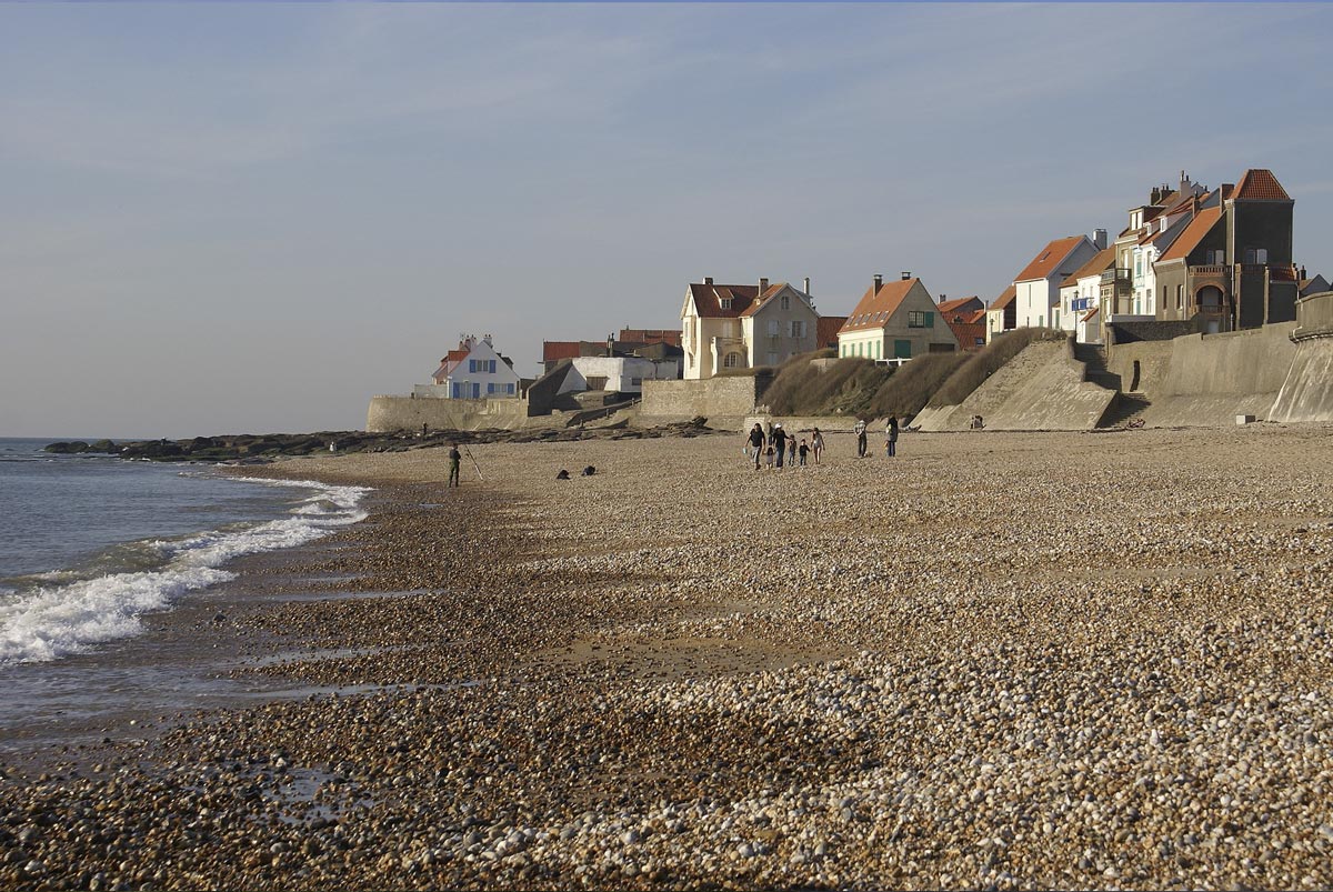 Audresselles bord de mer plage de galets